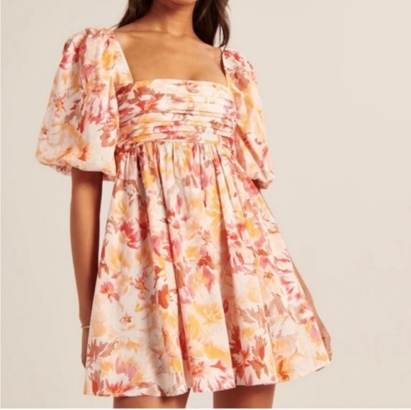 Abercrombie & Fitch Dresses & Skirts - Abercrombie & Fitch Puff Sleeve Floral Mini Dress With Pockets Xs